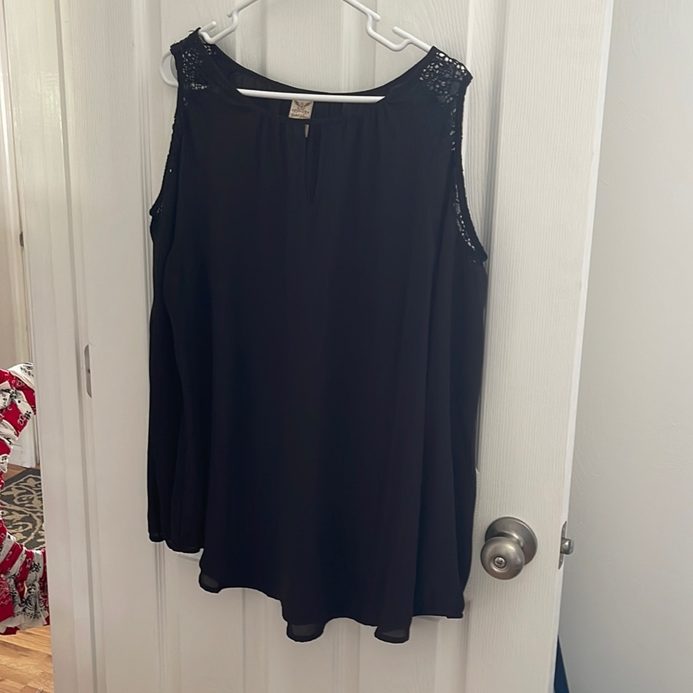 Faded glory cold shoulder Long sleeve size 16-18